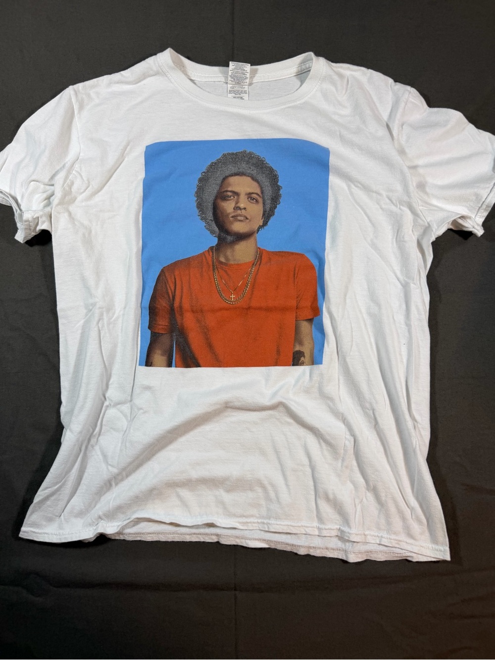 Bruno Mars “24K Magic World Tour” Gildan Soft Style Tee Size L